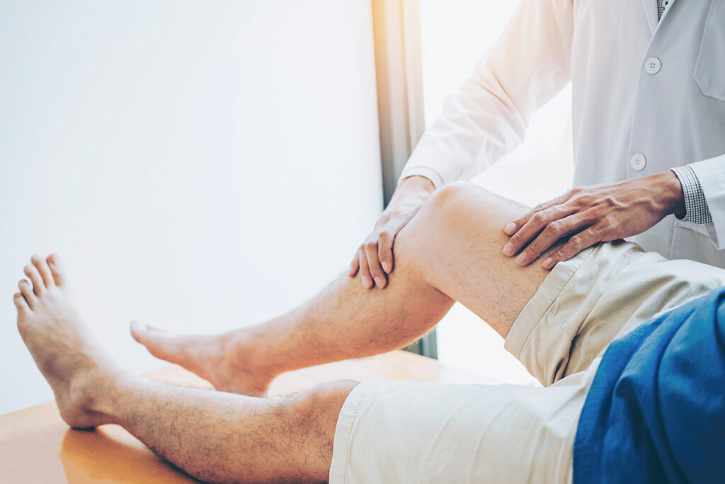 Terapi fizike nga dhimbja e gjurit te kembes